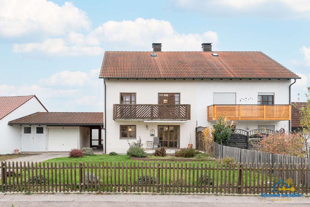 Immobilie in Schierling - Charmante DHH für Paare & Familien: Garten, Garage und viel Nutzfläche - Bild 1