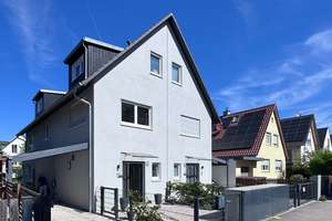 Solln: Moderne Doppelhaushälfte mit schönem Westgarten und Carport – Die vollständige Adresse der Immobilie erhältst du vom Anbieter., 81477 Obersendling, München – Vorschaubild 1
