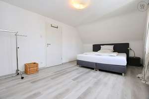 Voll möblierte Wohnung mit Stellplatz in Stuttgart Zuffenhausen nähe Porsche – Die vollständige Adresse der Immobilie erhältst du vom Anbieter., 70435 Zuffenhausen-Frauensteg, Stuttgart – Vorschaubild 9