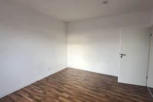 Attraktive 3-Zimmer-Dachgeschosswohnung mit Balkon Stadtfeld Ost – Freiligrathstraße 9, 39108 Stadtfeld Ost, Magdeburg – Vorschaubild 4
