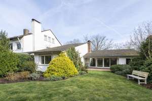 Toplage im Malerviertel - Bungalow mit Potential im Dornröschenschlaf