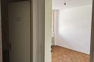 2-Zimmer-Wohnung, 71m², mit Loggia in Köln-Niehl  – Die vollständige Adresse der Immobilie erhältst du vom Anbieter., 50735 Niehl, Köln – Vorschaubild 4