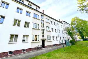 Potenzial: 3-Raum mit Loggia in grüner Wohngegend in Leipzig-Kleinzschocher