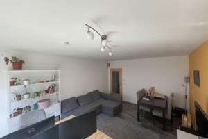Hochwertig sanierte 2-Zimmer-Wohnung - Tiefgarage, ruhige Lage und Top-Anbindung in Milbertshofen – Milbertshofener Str. 34a, 80807 Milbertshofen, München – Vorschaubild 2