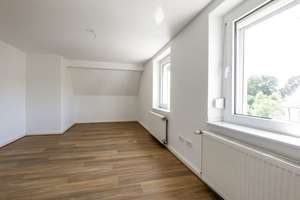 Home sweet home! Teilmodernisiertes rd. 188 m² großes Ein-bis Dreifamilienhaus mit tollem Garten – Die vollständige Adresse der Immobilie erhältst du vom Anbieter., 45359 Schönebeck, Essen – Vorschaubild 28