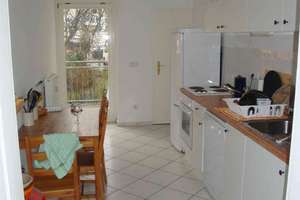 2 Zimmer in 3er WG zu vermieten