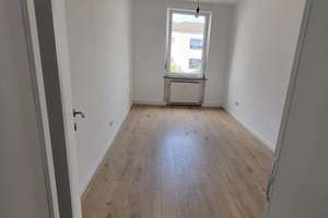 Top modernisierte 2-Zimmer-Wohnung – geringe Nebenkosten & Fernwärme – Die vollständige Adresse der Immobilie erhältst du vom Anbieter., 68219 Rheinau, Mannheim – Vorschaubild 3