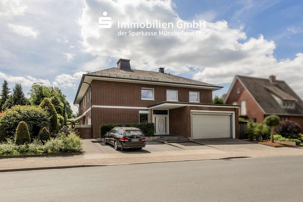 Immobilie in Beckum - Stadtvilla mit luxuriöser Ausstattung! - Bild 1