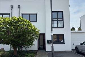 Modernes Wohndesign mit unverbaubarem Mainblick in Offenbach-Rumpenheim – 63075 Rumpenheim, Offenbach am Main – Vorschaubild 2