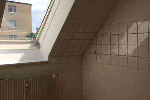 Zentrale 2-Zimmer-Wohnung mit verglaster Loggia - WBS erforderlich! – Berliner Straße 21B, 33647 Brackwede, Bielefeld – Vorschaubild 3
