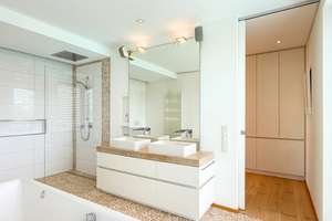FAMILIENTRAUM IN DIREKTER MAINLAGE – High-End Architektenhaus mit Erdwärmepumpe, Sauna, PV-Anlage – 63075 Rumpenheim, Offenbach am Main – Vorschaubild 3