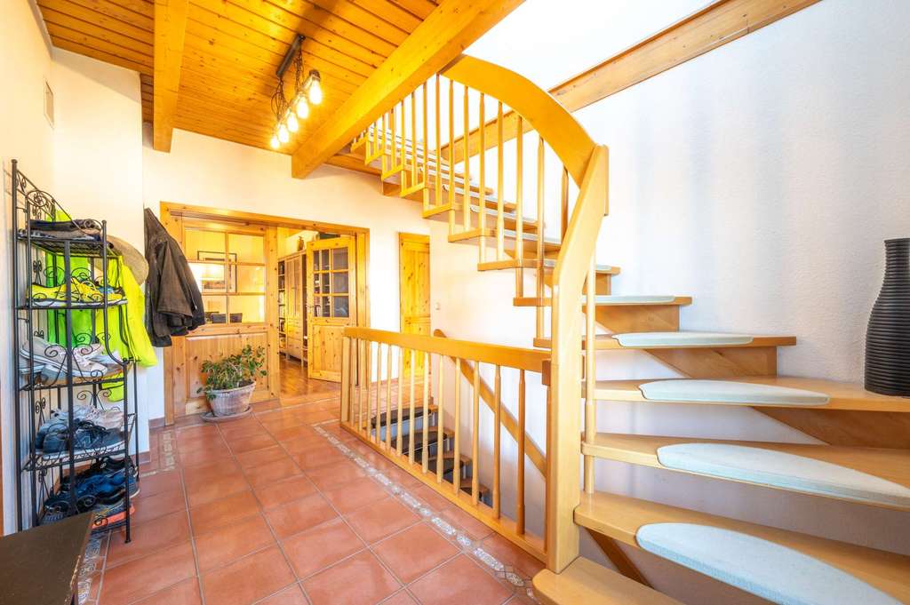 Immobilie in Nienstädt - Familientraum mit Gartenidylle – gepflegtes Einfamilienhaus mit Kamin, Terrasse und Doppelgarage - Bild 4