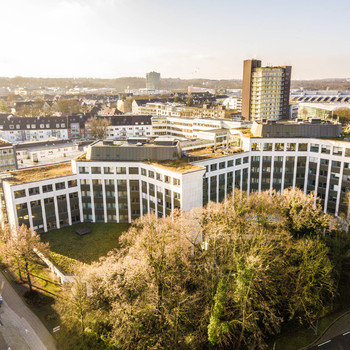 Attraktive Büroflächen an der RÜ l zahlreiche Stellplätze vorhanden l PROVISIONSFREI