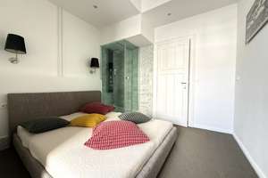 Bezugsfreie, möblierte und frisch renovierte 2 Zimmer Altbau-Wohnung mit Balkon - am Ku´Damm – Die vollständige Adresse der Immobilie erhältst du vom Anbieter., 10711 Halensee, Berlin – Vorschaubild 22
