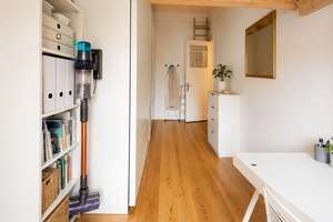 Altbaujuwel in Ottensen – Grüner Innenhof, 2 Balkone und 5-Zimmer-Potenzial – Daimlertwiete 2, 22763 Ottensen, Hamburg – Vorschaubild 13