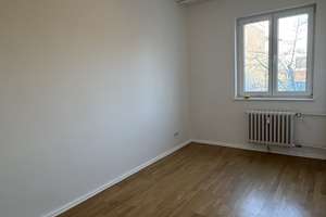 3-room apartment with balcony, elevator in Moabit, owner occupancy possible – Birkenstrasse 74, 10559 Moabit, Berlin – Vorschaubild 6