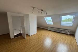 Sanierte Drei-Zimmer Maisonette-Wohnung mit Balkon in Schwachhausen – Die vollständige Adresse der Immobilie erhältst du vom Anbieter., 28211 Radio Bremen, Bremen – Vorschaubild 12