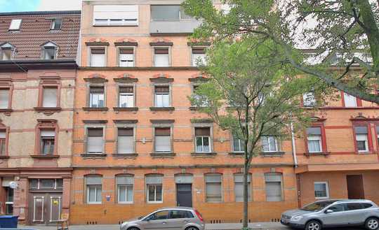 Attraktive 5-Zimmer-Wohnung mit Gartennutzung in zentraler Lage