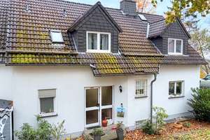 Großzügiges Einfamilienhaus in ausgezeichneter Lage – Die vollständige Adresse der Immobilie erhältst du vom Anbieter., 61389 Schmitten – Vorschaubild 1