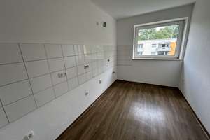 Bezugsfertige 3,5-Zimmer-Wohnung mit Balkon in ruhiger, grüner Lage – Dietherichweg 12, 45309 Schonnebeck, Essen – Vorschaubild 2
