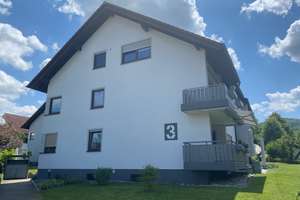 Große DG-Wohnung mit Balkon in ruhiger Lage von Zell- 3,5 Zi-82qm- – Aichelberger Weg 3, 73119 Zell unter Aichelberg – Vorschaubild 2