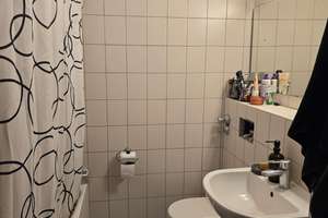 2-Zimmer-Wohnung mit Balkon in der Karlsruher Südstadt – Die vollständige Adresse der Immobilie erhältst du vom Anbieter., 76137 Südstadt, Karlsruhe – Vorschaubild 2