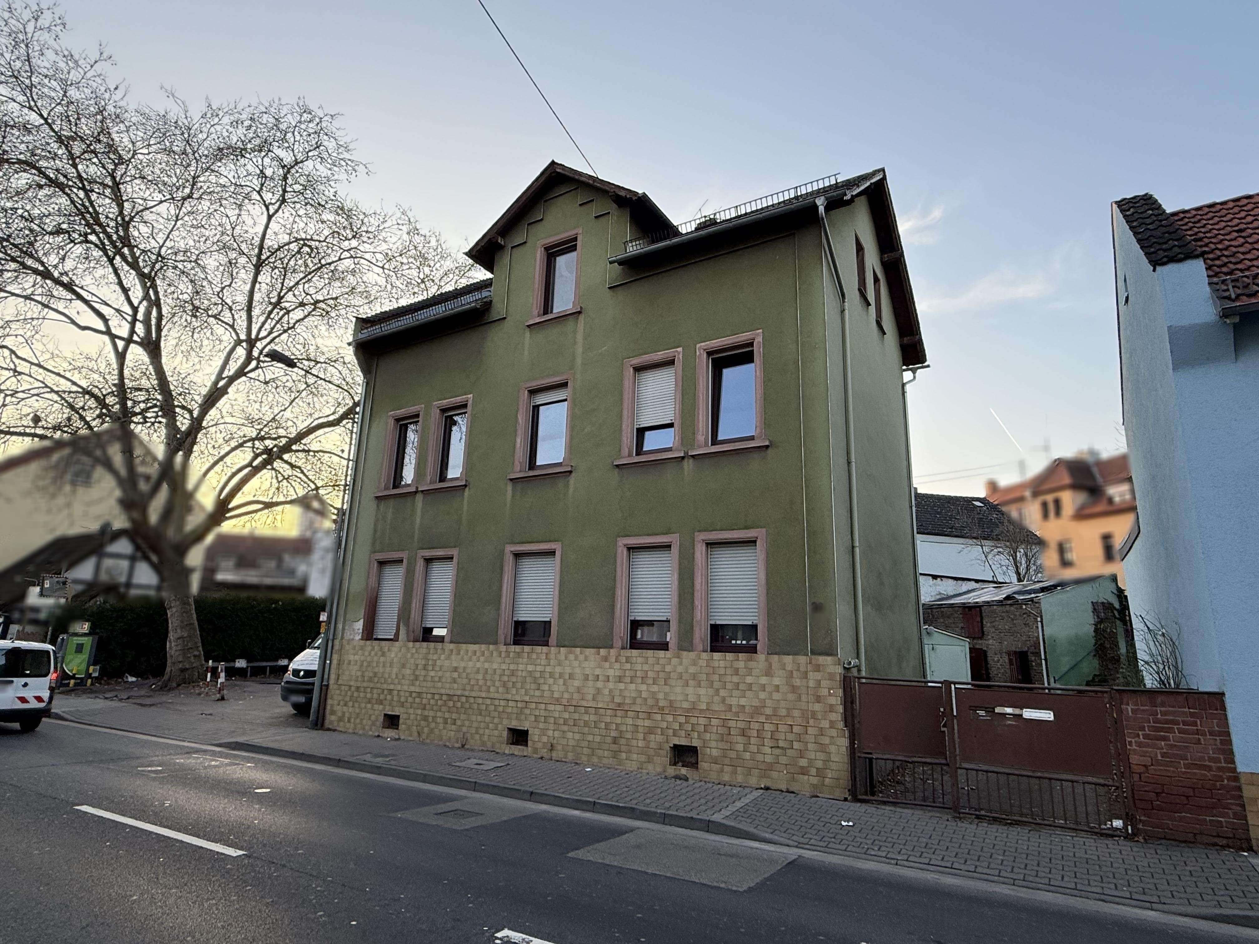 Frankfurt-Sossenheim: Sanierungsbedürftiges Dreifamilienhaus mit vielen Chancen!, Frankfurt am Main – Bild 2