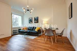 MÖBLIERT - NICE LIVING - Charmante Altbauwohnung mit Balkon – Die vollständige Adresse der Immobilie erhältst du vom Anbieter., 70180 Lehen, Stuttgart – Vorschaubild 2