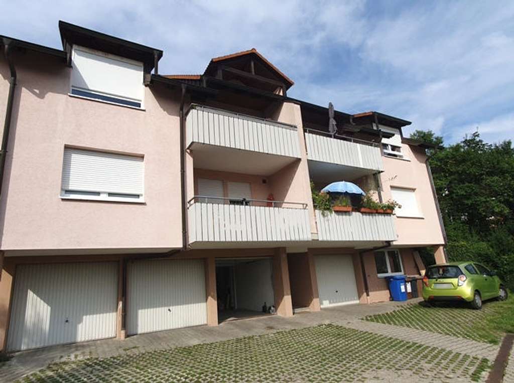 Immobilie in Creglingen - 3-Zimmer-Wohnung mit Balkon und Stellplatz am Stadtrand zu verkaufen! - Bild 2