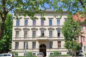 Ausschließlich für Kapitalanleger - attraktive Altbauwohnung in der Hegelallee
