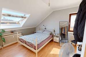 *Nur 1% Provision* Charmante 2-Zimmer-Dachgeschosswohnung mit Stellplatz und Kellerraum – 68199 Neckarau, Mannheim – Vorschaubild 5