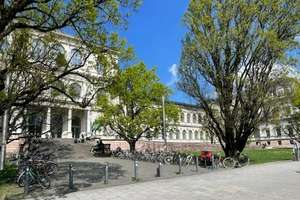 * * * Toplage in Maxvorstadt * * * Dachterrassenwohnung im denkmalgeschützten Altbau – Die vollständige Adresse der Immobilie erhältst du vom Anbieter., 80799 Universität, München – Vorschaubild 16
