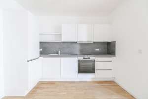 Urban wohnen mit viel Raum – 3 Zimmer, 2 Bäder, Balkon & Küche – 63067 Messehalle, Offenbach am Main – Vorschaubild 2
