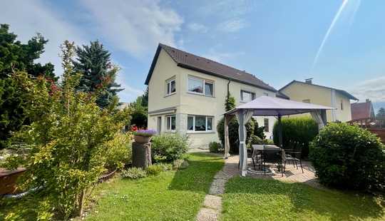 Bild von Karben/Rendel: 2 Wohnhäuser mit Gartenparadies