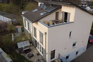 Neuwertige DHH mit Tiefdoppelgarage, Dachterrasse und Souterrain – Die vollständige Adresse der Immobilie erhältst du vom Anbieter., 42369 Ronsdorf, Wuppertal – Vorschaubild 2