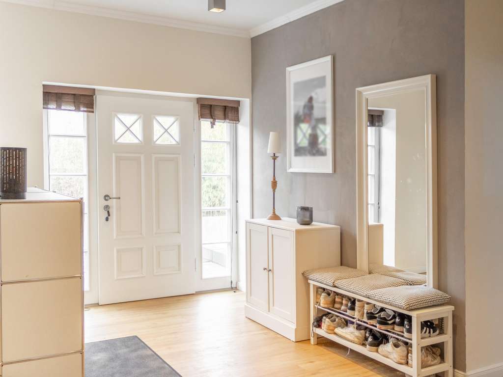 Immobilie in Rohlstorf - Exklusives Wohnerlebnis in Quaal: Modernes Raumwunder mit Pool-Oase und höchstem Komfort - Bild 1