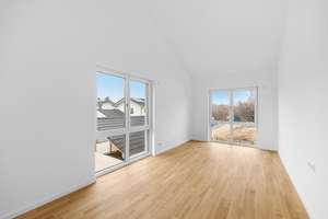 Modernes Neubau-REH Ost in Bruckmühl – direkter TG-Zugang – Die vollständige Adresse der Immobilie erhältst du vom Anbieter., 83052 Bruckmühl – Vorschaubild 8