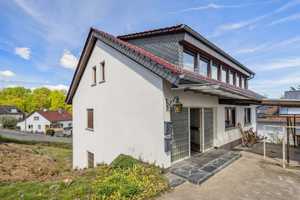 Großzügiges Einfamilienhaus mit Einliegerwohnung in beliebter Lage – Gießen (Kreis) – Vorschaubild 3