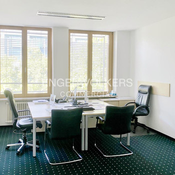 Helles Büro nahe Gedächtniskirche 