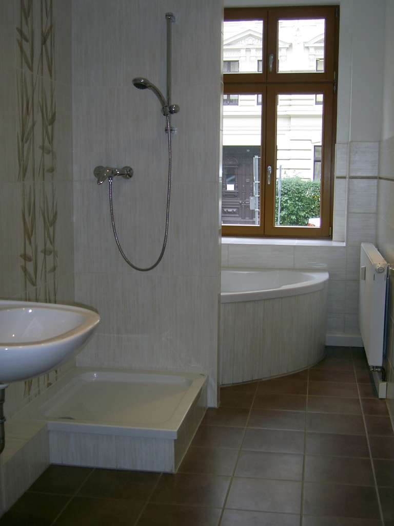 Wohnen in der Prachtstraße – Stilvolle Erdgeschoss mit 5-Zimmern und Terrasse zu verkaufen