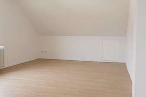 Sonnige 3,5-Zimmer-Wohnung mit Balkon, Einbauküche & Stellplatz in ruhiger Lage – Egerländer Str. 23, 73527 Schwäbisch Gmünd – Vorschaubild 13