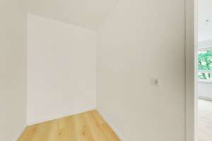 Einziehen & Wohlfühlen: Helle, frisch sanierte 2-Zi.-Wohnung mit Tiefgaragenstellplatz! – 80997 Allach, München – Vorschaubild 6