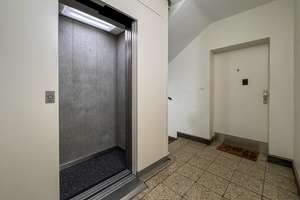 Unterbilk: Raum für Ihre Ideen – 4-Zimmer-Wohnung mit zwei Balkonen und Rheinturmblick – Die vollständige Adresse der Immobilie erhältst du vom Anbieter., 40219 Unterbilk, Düsseldorf – Vorschaubild 35