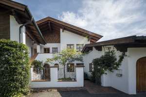 Das Landhaus für die Familie! Rarität: Zweifamilienvilla mit zus. Appartement, Kachelofen & Wellness – Garmisch-Partenkirchen (Kreis) – Vorschaubild 3
