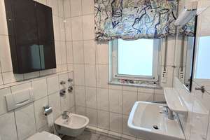 Sehr gut geschnittene, großzügige, ruhige 2-Zimmer Wohnung mit Terrasse und Gartennutzung – Burgenlandweg 2a, 50858 Junkersdorf, Köln – Vorschaubild 11