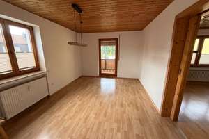 Gepflegtes 3-Familienhaus in schöner Wohnlage von Isny, für Eigennutzung oder Vermietung – Die vollständige Adresse der Immobilie erhältst du vom Anbieter., 88316 Isny im Allgäu – Vorschaubild 19