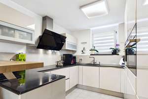 Im Grünen ankommen und modern wohnen: 4-Zimmer-Wohnung mit großer Terrasse und Garten in Giebel! – Die vollständige Adresse der Immobilie erhältst du vom Anbieter., 70499 Giebel, Stuttgart – Vorschaubild 7