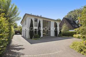 270 m² Wohnfläche mit Vollkeller und Traumgarten im Ahrensburger Villenviertel – Die vollständige Adresse der Immobilie erhältst du vom Anbieter., 22926 Ahrensburg – Vorschaubild 6
