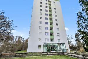 Renovierungsbedürftige 1,5 Zimmer-Wohnung in gepflegter Wohnanlage mit Loggia und Blick ins Grüne – Die vollständige Adresse der Immobilie erhältst du vom Anbieter., 23560 Moisling, Lübeck – Vorschaubild 3