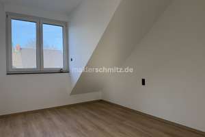GERÄUMIGE 3-ZIMMER-DACHGESCHOSSWOHNUNG MIT TOP-ENERGIEEFFIZIENZ! – Brunnenstraße 127, 41069 Dahl, Mönchengladbach – Vorschaubild 2